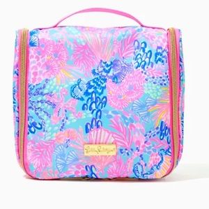 🆕 NWT Lilly Pulitzer Travel Case (jars missing)